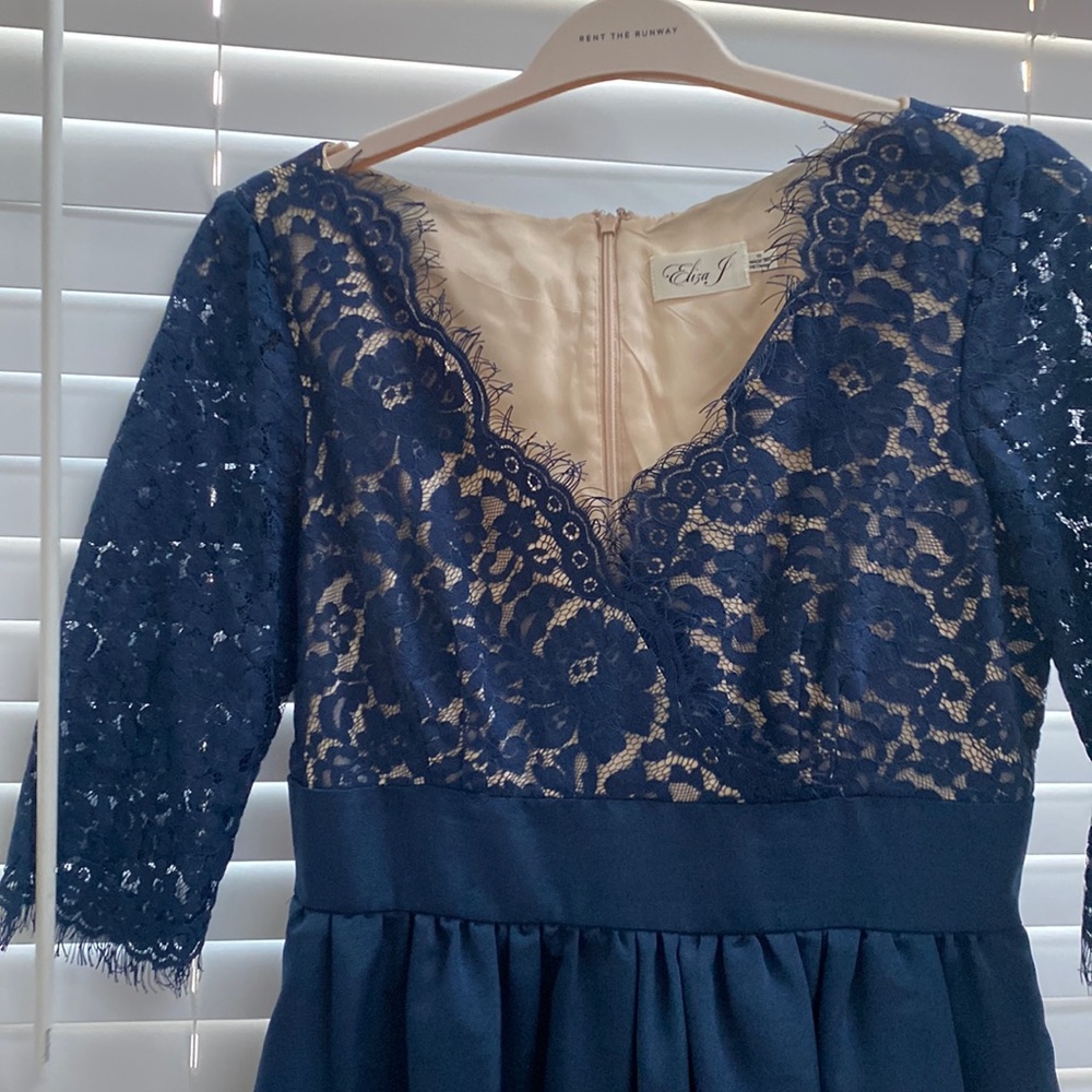 Eliza J beautiful excellent condition navy dress. Perfect for wedding guest!